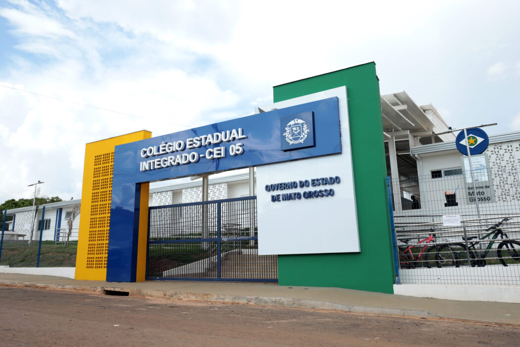 Você está visualizando atualmente MT entrega Colégio Estadual Integrado 05 em Várzea Grande