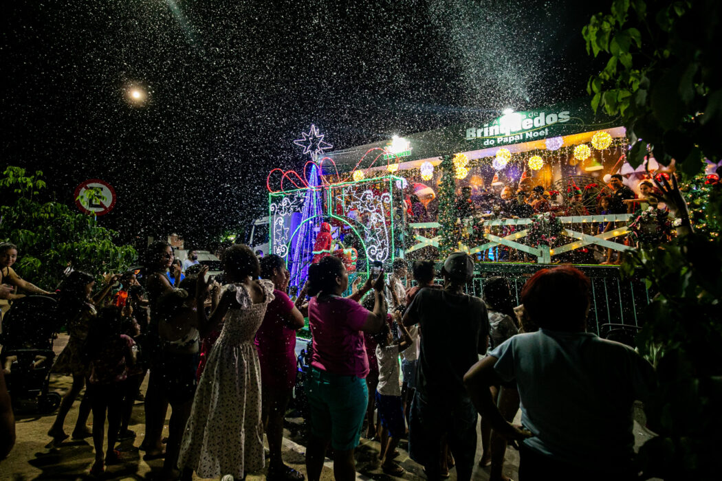 No momento, você está visualizando Carreta decorada do Natal da Gente 2024 retorna ao Parque das Águas