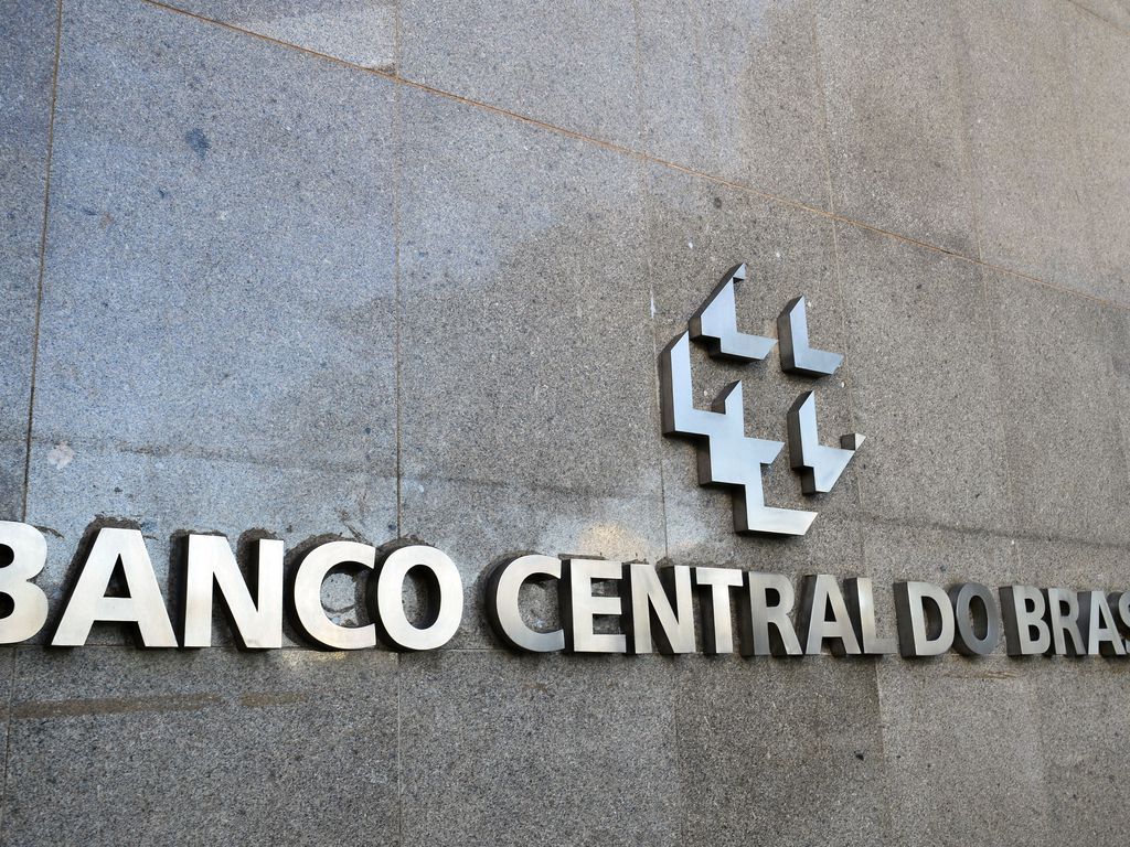 No momento, você está visualizando Bancos estimam Selic a 15% em junho, diz Febraban