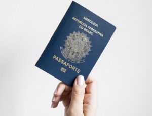 Leia mais sobre o artigo Quanto custa e como tirar seu passaporte em 2025?