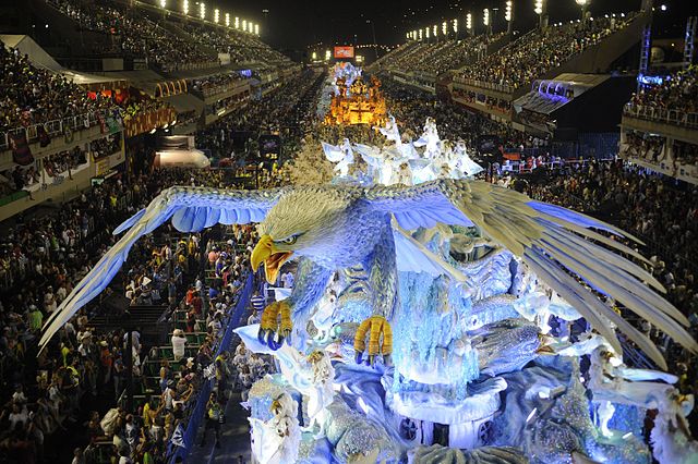 No momento, você está visualizando CARNAVAL 2025: saiba onde assistir aos desfiles das escolas de samba do RJ