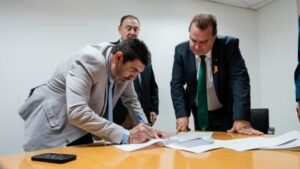 Leia mais sobre o artigo ALMT firma parceria com Intermat para revisar divisas dos 142 municípios de Mato Grosso