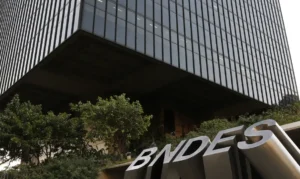 Leia mais sobre o artigo BNDES aprova crédito de R$ 20 milhões para empresa que abastece o SUS