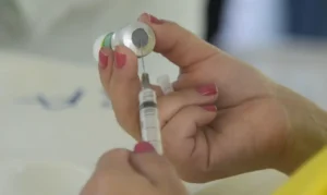 Leia mais sobre o artigo Campanha de vacinação contra a gripe começa nesta segunda