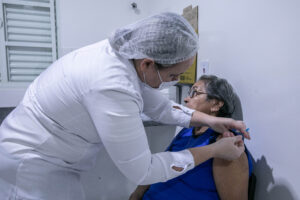 Leia mais sobre o artigo Cobertura vacinal contra a gripe atinge apenas 7% do público-alvo em Cuiabá
