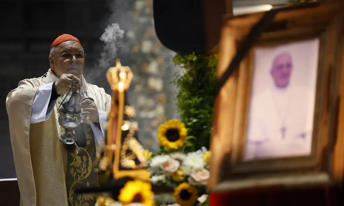 No momento, você está visualizando Entenda o conclave, ritual de escolha do novo papa no Vaticano