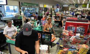 Leia mais sobre o artigo Preços dos alimentos cairão mais nas próximas semanas, diz ministro
