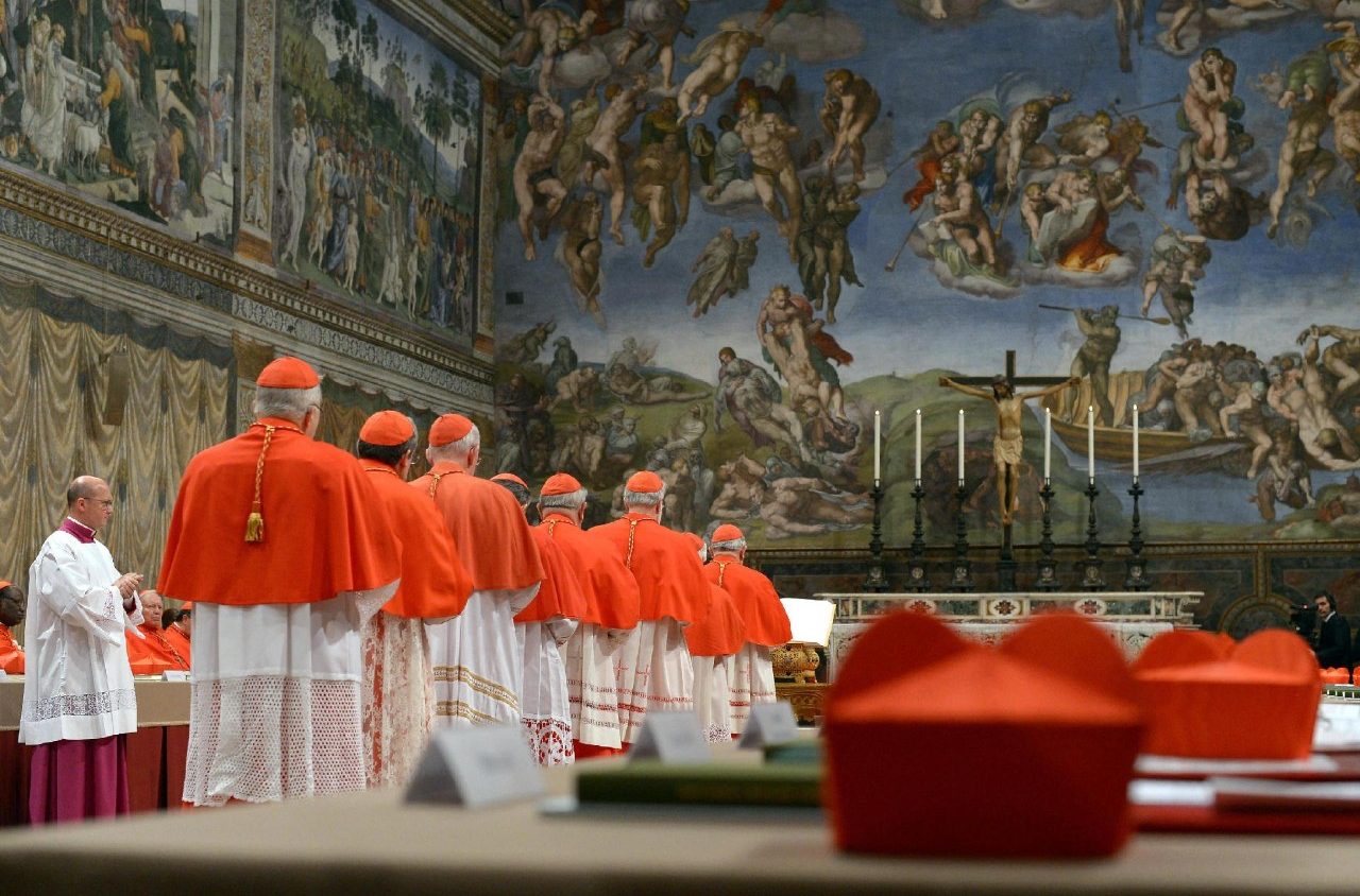 No momento, você está visualizando Conclave para eleger o novo Papa inicia em 7 de maio