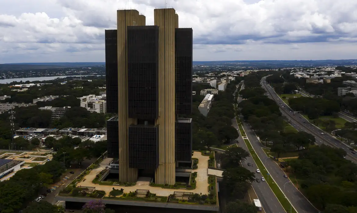 No momento, você está visualizando Copom deve elevar Selic em 0,5 ponto na reunião desta quarta
