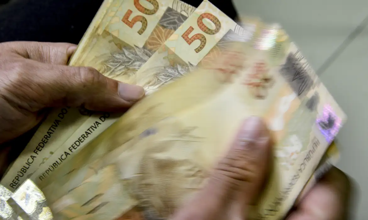 No momento, você está visualizando Economia brasileira cresce 1,6% no 1º trimestre, mostra prévia da FGV