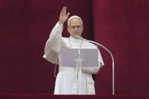 Leia mais sobre o artigo Em 1ª missa pública, Papa Leão XIV defende fim das guerras no mundo