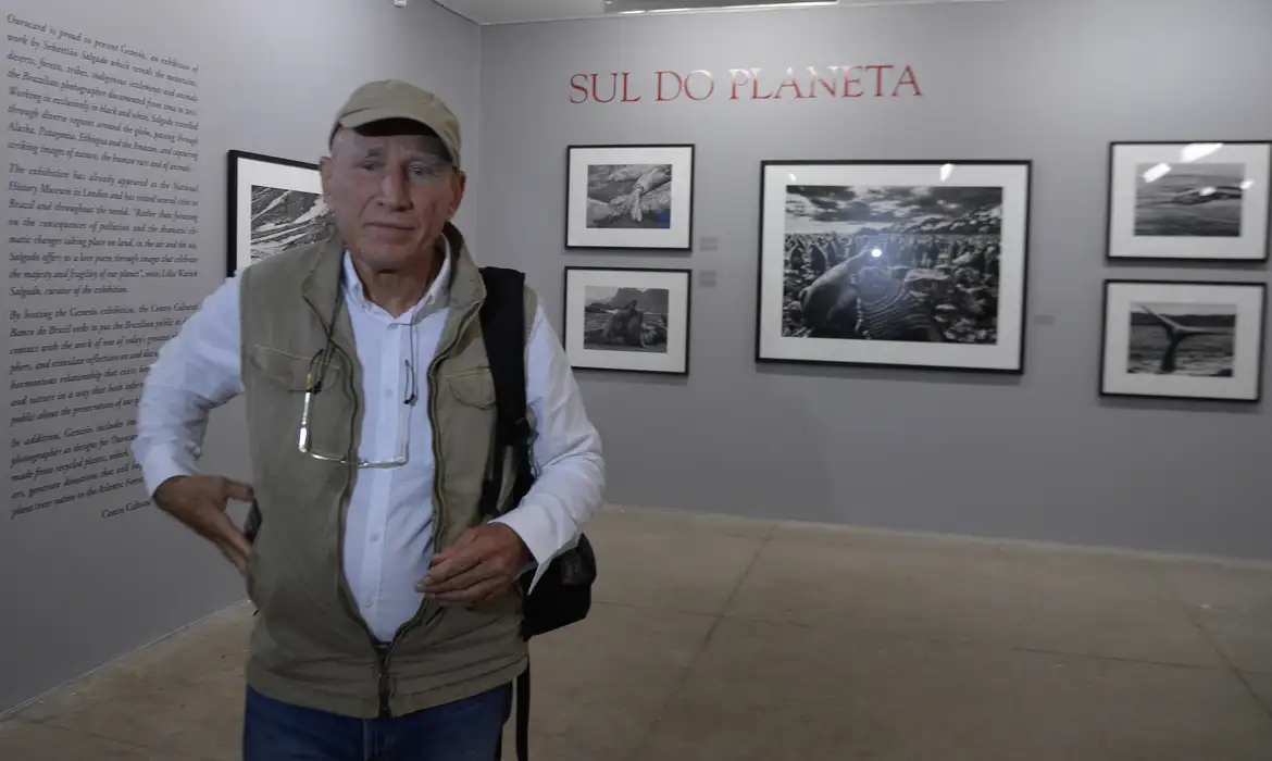 No momento, você está visualizando Fotógrafo Sebastião Salgado morre aos 81 anos