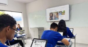 Leia mais sobre o artigo Inscrições para o Prêmio Educador Nota 10 seguem até 30 de maio