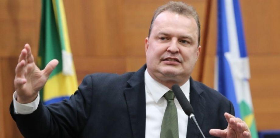 No momento, você está visualizando Max Russi apoia fim da reeleição e ampliação de mandatos