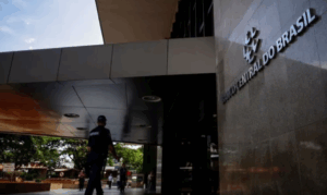 Leia mais sobre o artigo BC inicia decisão dos juros com mercado dividido