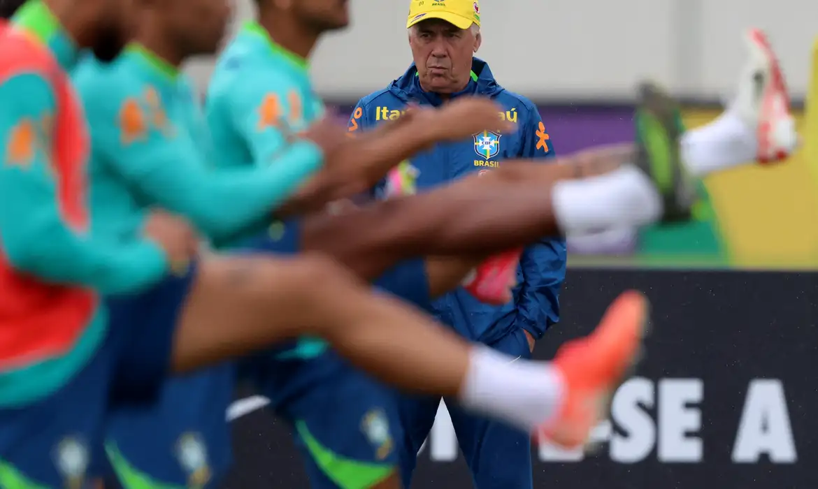 No momento, você está visualizando Brasil enfrenta Equador nesta quinta na estreia do italiano Carlo Ancelotti