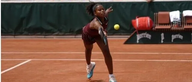 No momento, você está visualizando Tenista Victória Barros elimina cabeça 7 e se classifica em Roland Garros