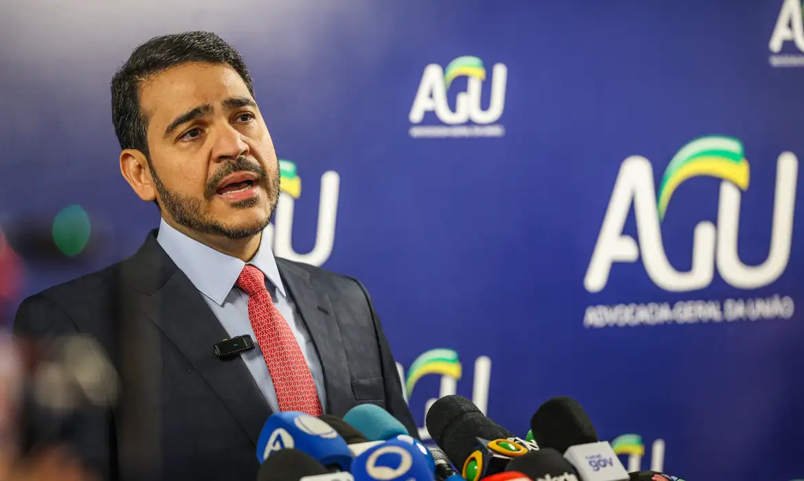 No momento, você está visualizando AGU vai ao STF para reverter derrubada de decreto do IOF