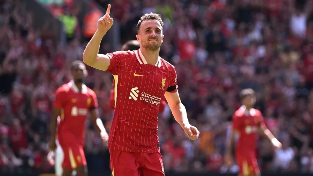 No momento, você está visualizando Diogo Jota, atacante do Liverpool, morre em acidente de carro