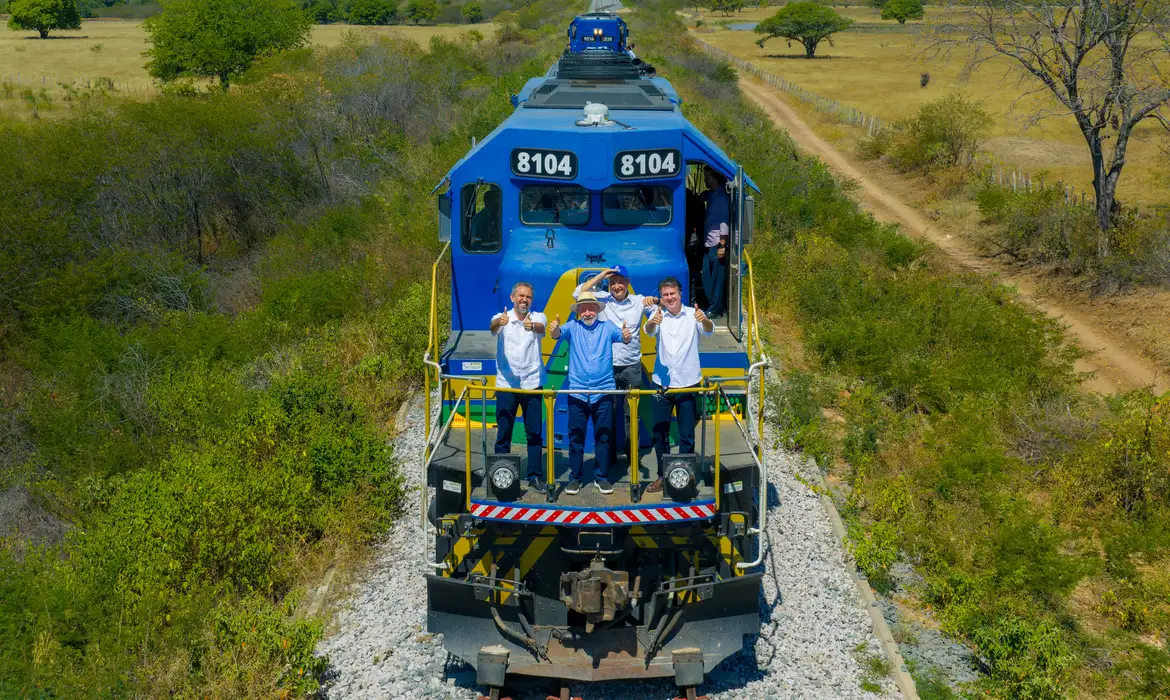 No momento, você está visualizando Governo destina mais R$ 1,4 bilhão para obras da Transnordestina