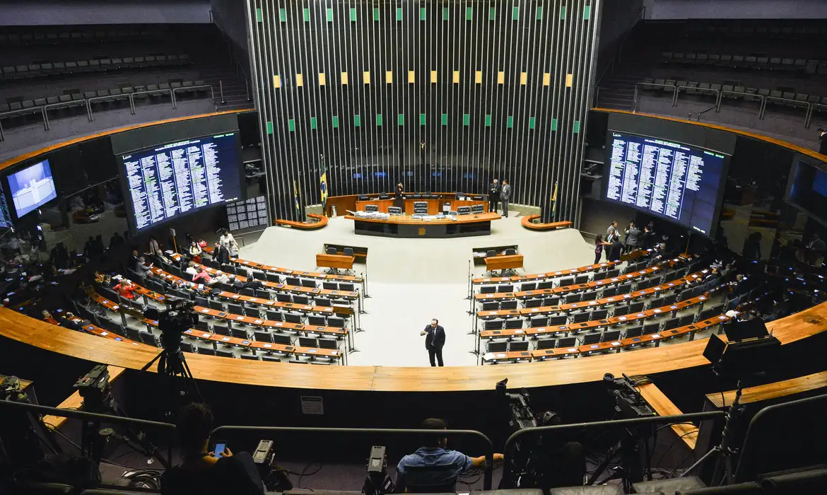 No momento, você está visualizando Governo veta aumento de número de deputados na Câmara