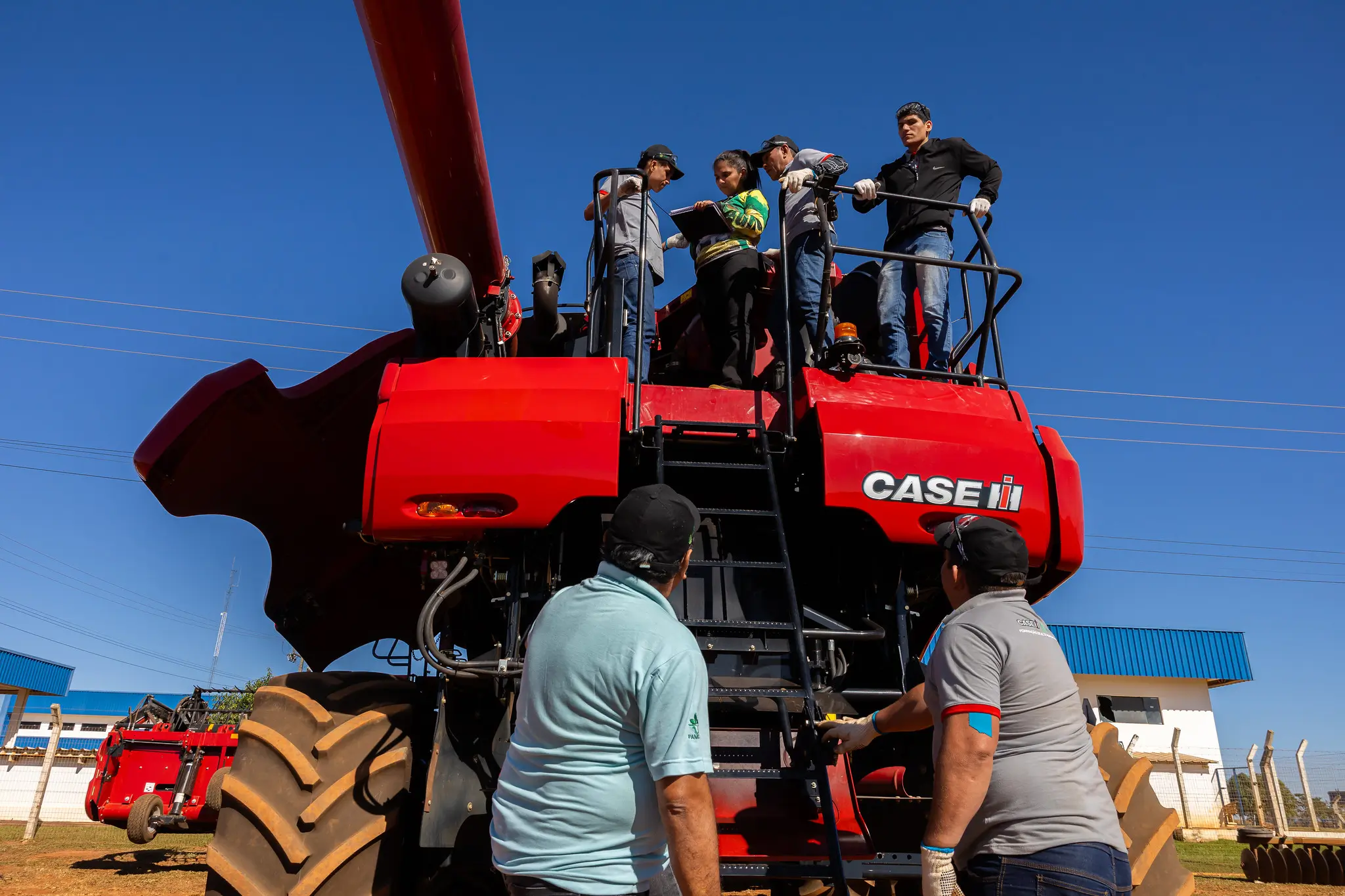No momento, você está visualizando Parceria entre Senar/MT e CASE IH capacita mais de 2 mil pessoas no agro