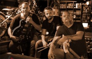 Leia mais sobre o artigo Power Rock Trio e Samir Jr. revisitam clássicos do rock, confira!