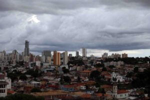 Leia mais sobre o artigo Semana terá queda de temperatura e mínima chega a 12ºC