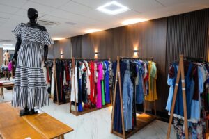 Leia mais sobre o artigo Bazar Vem SER Mais Solidário com desfile e peças a partir de R$ 30