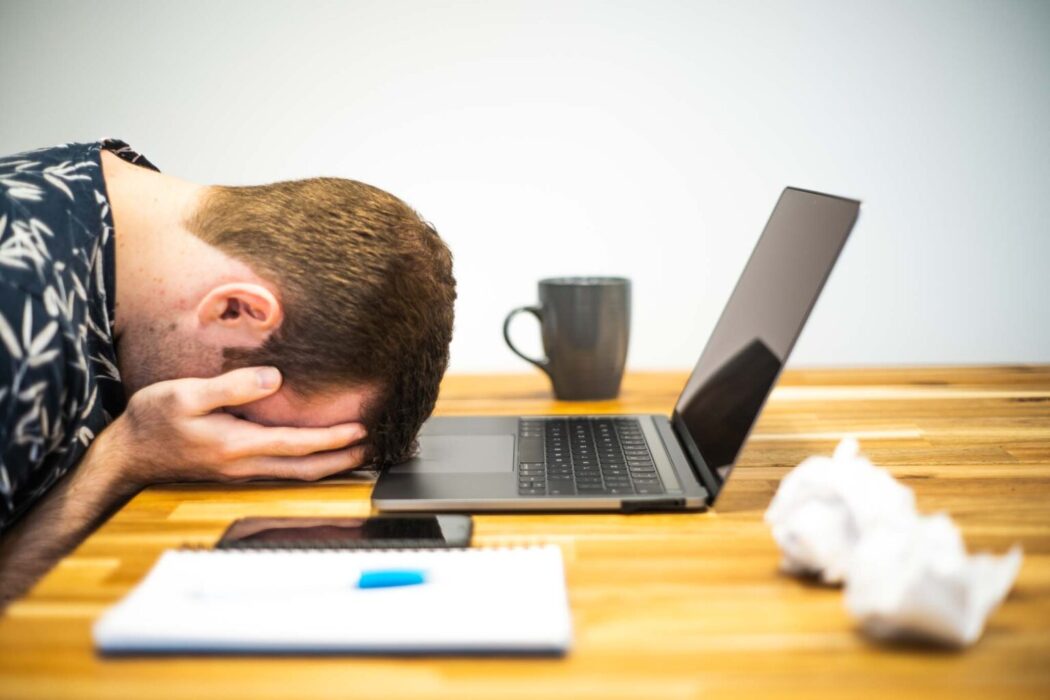 No momento, você está visualizando CANSADO(A)?: o que fazer para se livrar da sobrecarga mental?