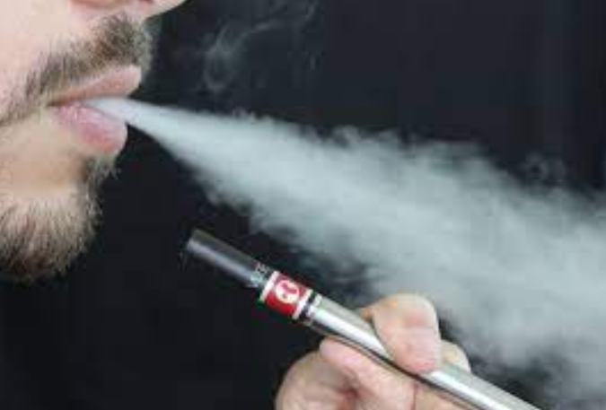 No momento, você está visualizando Cigarros eletrônicos aumentam risco de diabetes, revela estudo