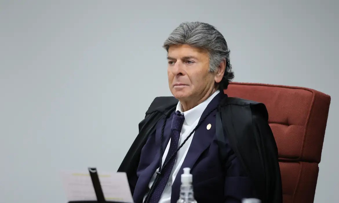 No momento, você está visualizando Fux pode dar voto decisivo sobre Bolsonaro e aliados