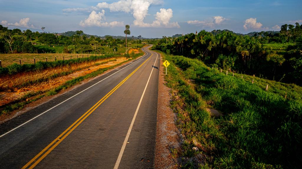 No momento, você está visualizando Governo de MT conclui obras de asfaltamento da MT-206 e garante integração para Apiacás