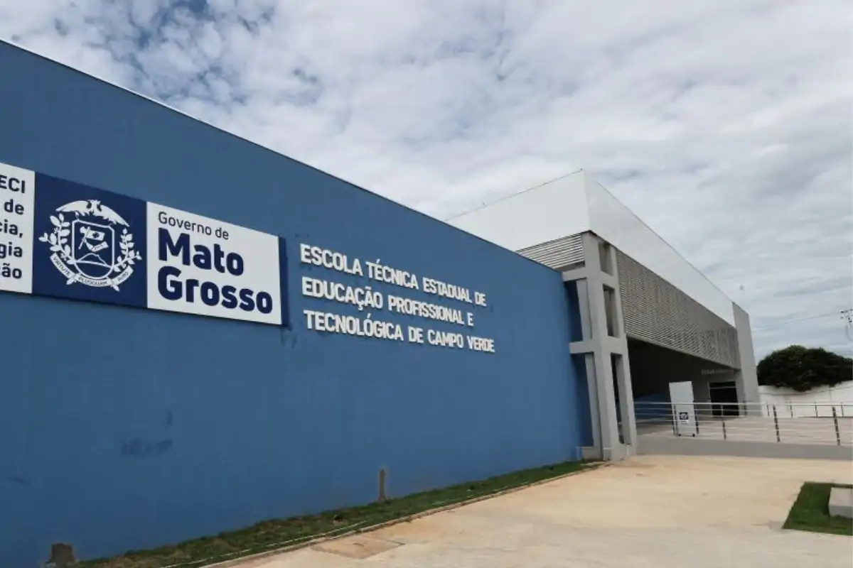 No momento, você está visualizando MT abre seletivo para professores com salários de até R$ 12 mil