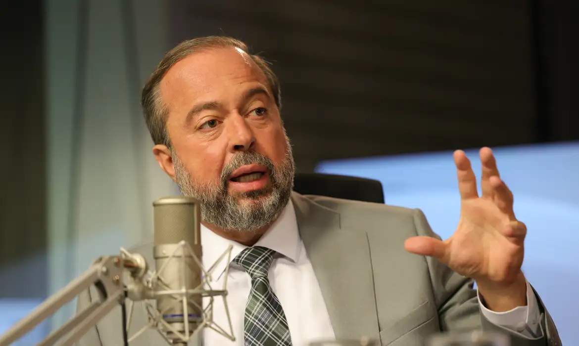 No momento, você está visualizando Brasil não corre risco energético, garante ministro Alexandre Silveira