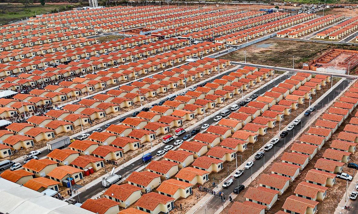 No momento, você está visualizando Caixa prevê financiar 80 mil moradias com novo programa imobiliário