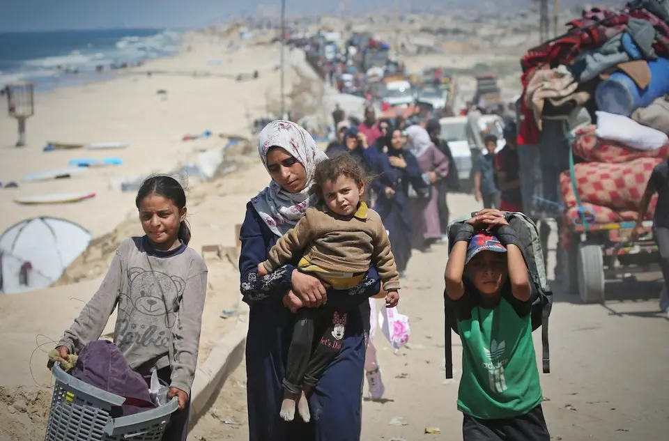 No momento, você está visualizando Em meio a cessar-fogo, palestinos começam a voltar para o norte de Gaza