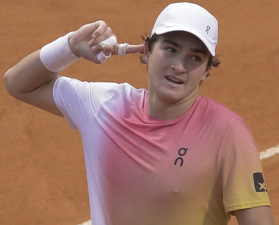 No momento, você está visualizando João Fonseca conquista ATP 500 da Basileia e sobe no ranking