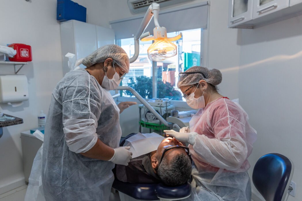 No momento, você está visualizando Prefeitura de Cuiabá retoma serviços gratuitos de próteses dentárias