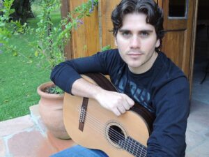 Leia mais sobre o artigo Gabriel Sater faz concerto gratuito com Orquestra da UFMT no Parque das Águas