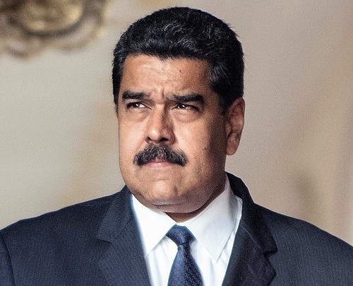 No momento, você está visualizando Maduro mobiliza guerrilha para reagir em caso de ataque dos EUA