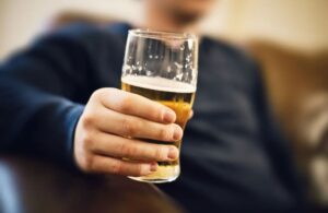 Leia mais sobre o artigo Cientistas descobrem molécula que pode tratar alcoolismo