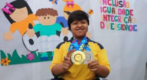 Leia mais sobre o artigo Paratleta várzea-grandense conquista três medalhas no Chile