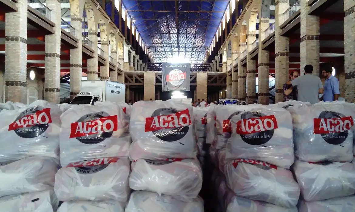 No momento, você está visualizando Alimentos da agricultura familiar abastecem a cesta do Natal sem Fome