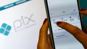 Leia mais sobre o artigo Após adiamentos, Banco Central desiste de regular Pix Parcelado