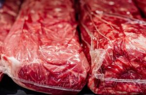Leia mais sobre o artigo Brasil supera os EUA e torna-se o maior produtor de carne bovina do mundo pela 1ª vez na história