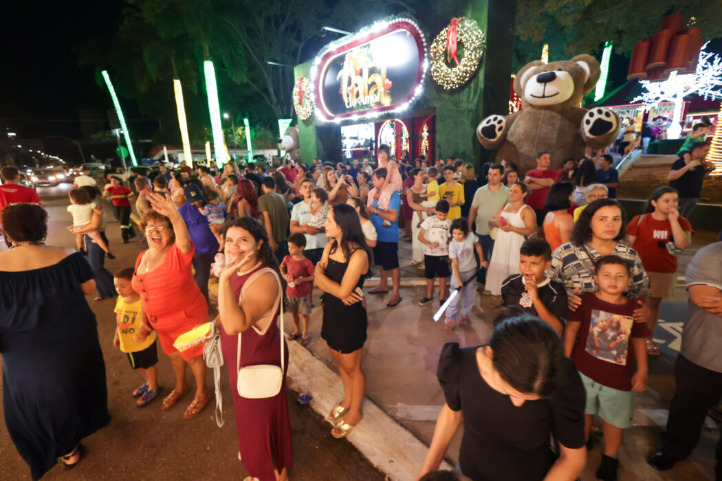 No momento, você está visualizando Decoração de Natal ajuda a fomentar vendas no comércio em Rondonópolis