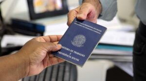 Leia mais sobre o artigo Taxa de desemprego cai para 5,2% em novembro, menor desde 2012