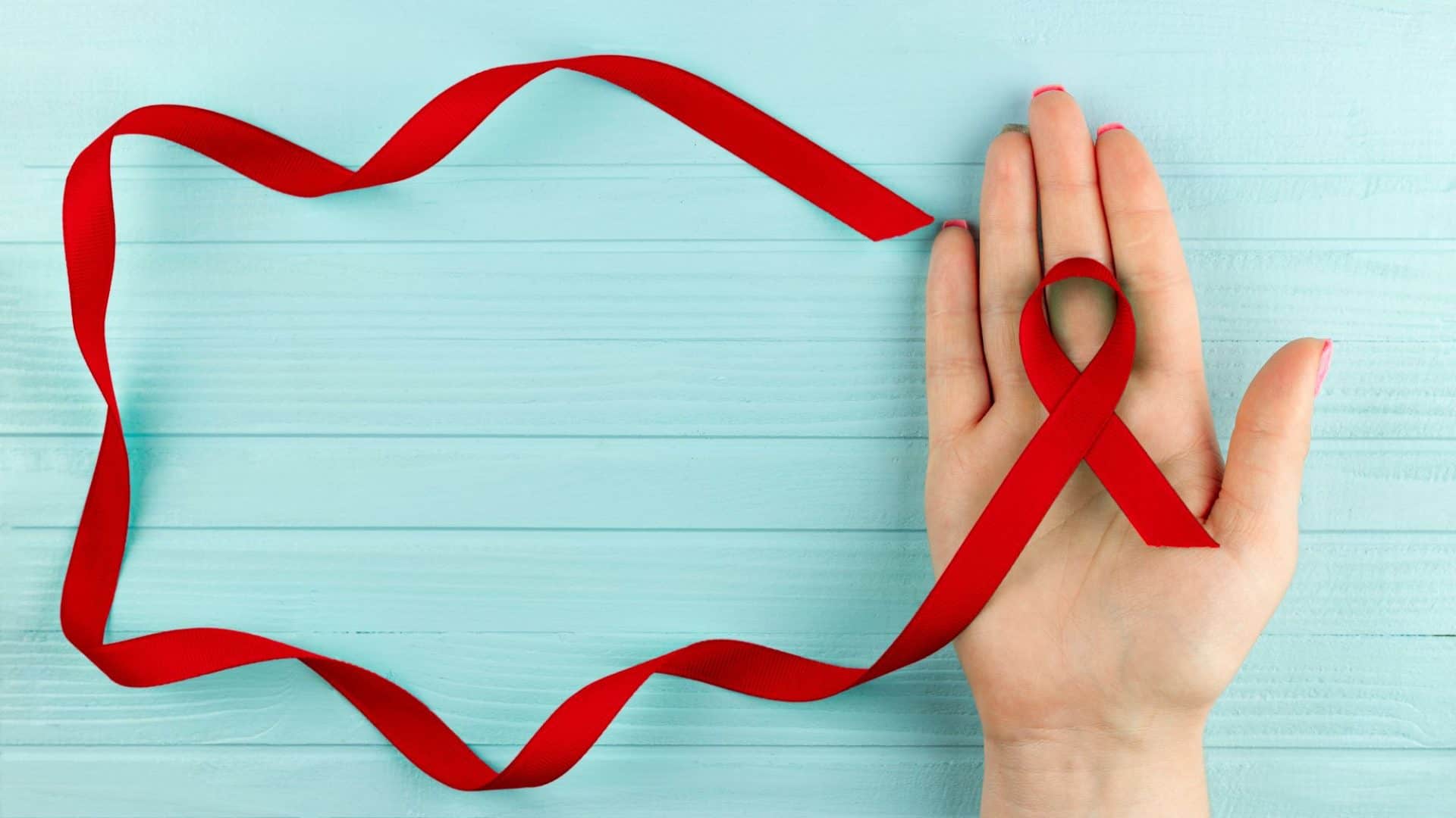 No momento, você está visualizando O que é o Dezembro Vermelho e qual sua relação com a Aids?