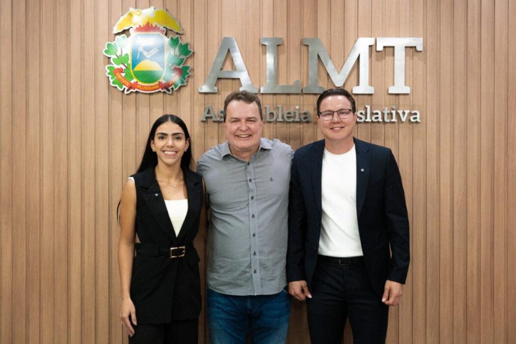 No momento, você está visualizando Max Russi participa de aniversário de Juscimeira com investimentos